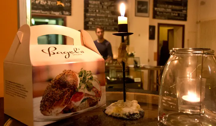 Perfekt ausgestattet mit SAXOPRINT: „Bagel´s Dresden“ testet