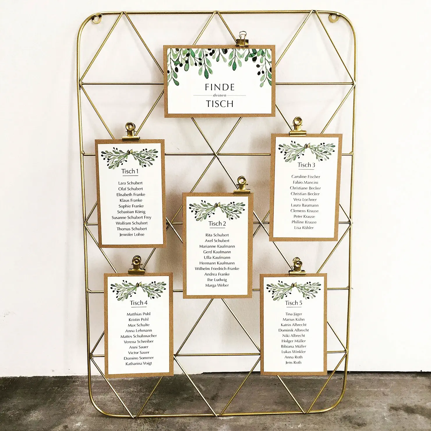 Weiß und gold Karten mit Tischplan und Tischnummern Weiß und gold Karten mit Tischplan und Tischnummern