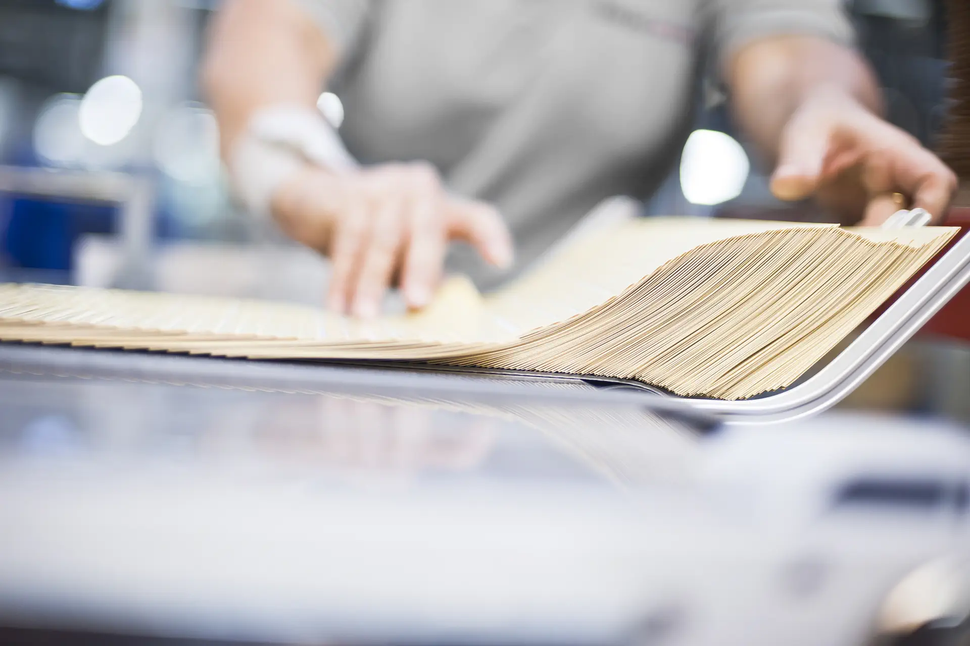 Ausbildung zum Medientechnologen Druckverarbeitung bei SAXOPRINT (1) Ausbildung zum Medientechnologen Druckverarbeitung bei SAXOPRINT (1)