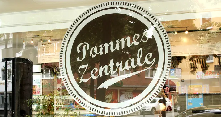Sticker Design 23 Aufkleber design Idee "Pommes Zentrale"