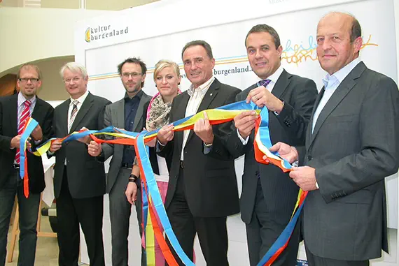 Claudia Lecnik Claudia Lecnik