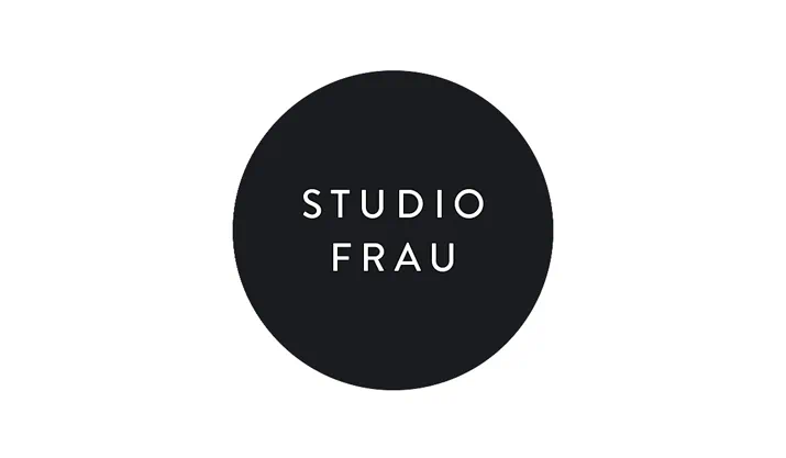 Künstler im Portrait: Interview mit Karoline Frau Künstler im Portrait: Interview mit Karoline Frau